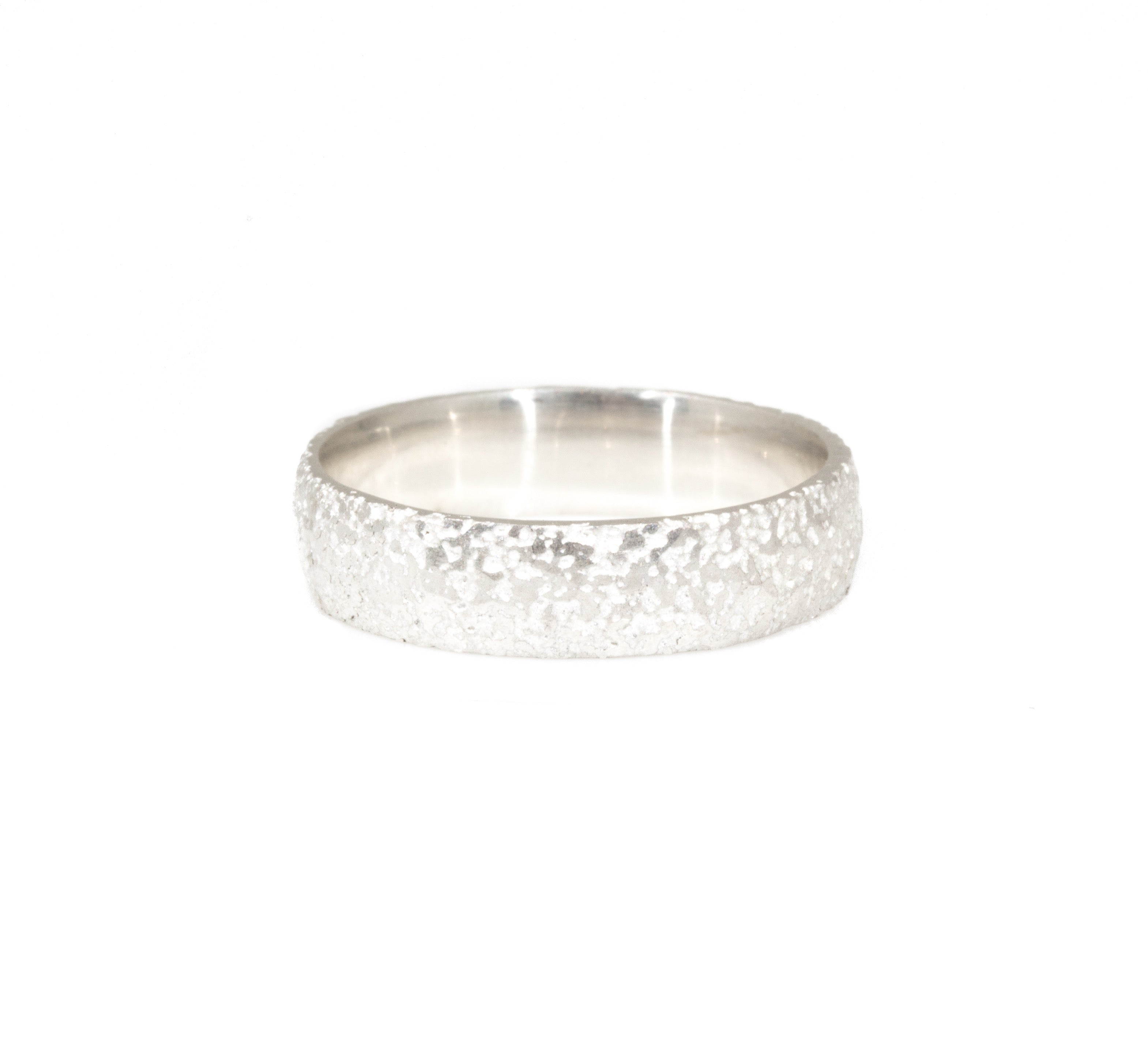 Hammered Sand Band in Silver