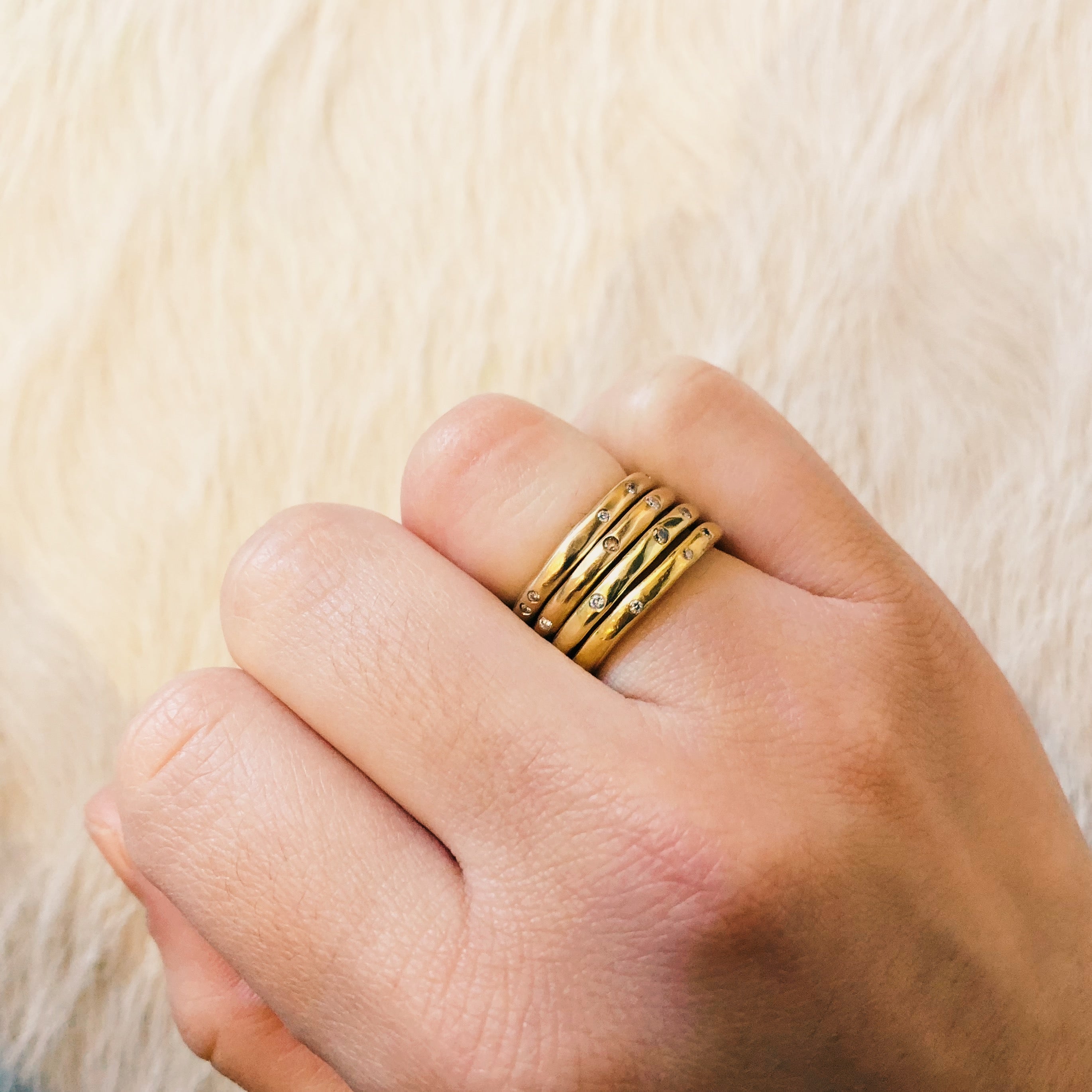 2.5mm x 2.5mm Modeled Band in 18k Yellow Gold with White & Cognac Diamonds