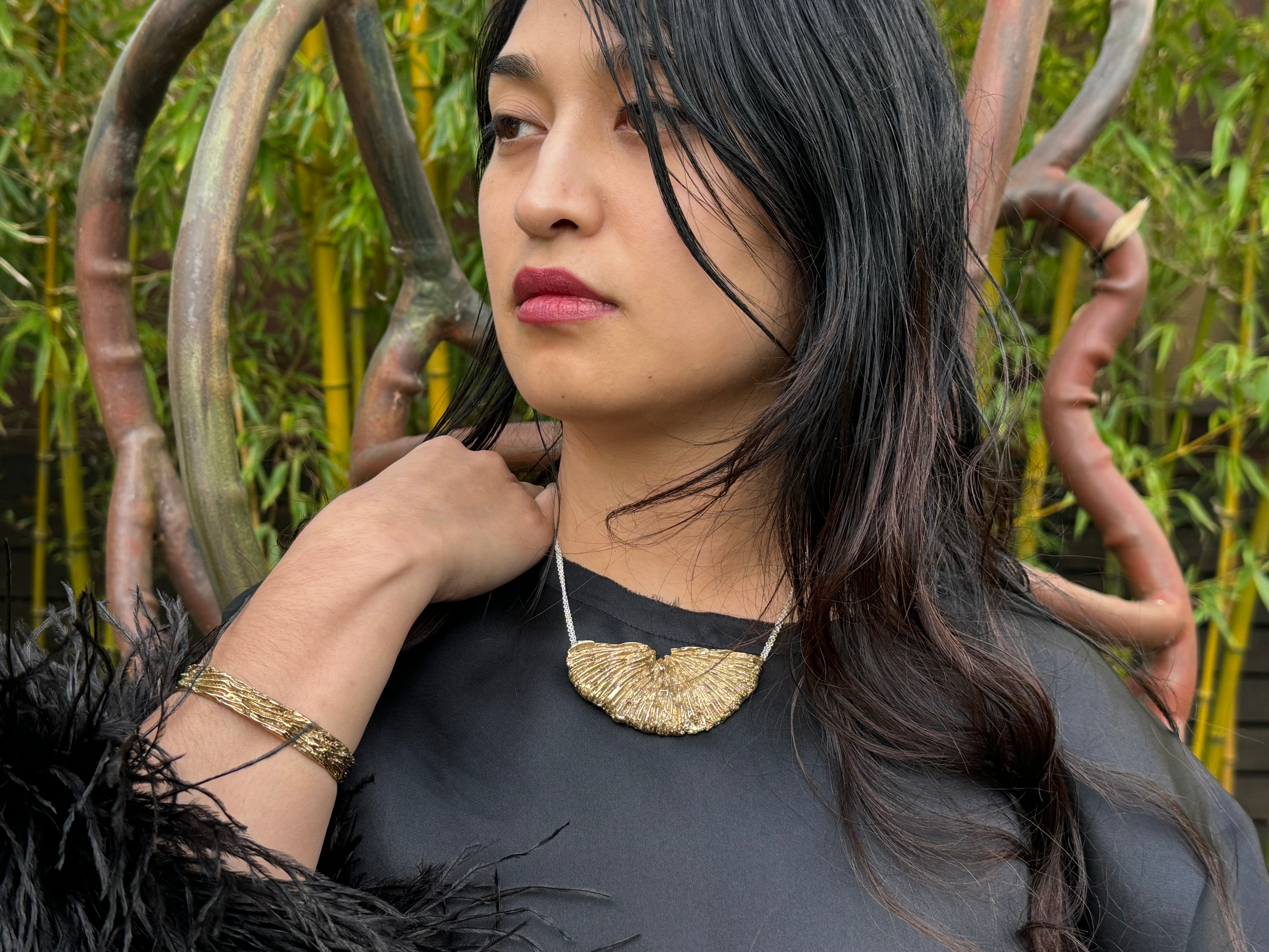 Kinoko Oval Bangle Bracelet in Yellow Bronze
