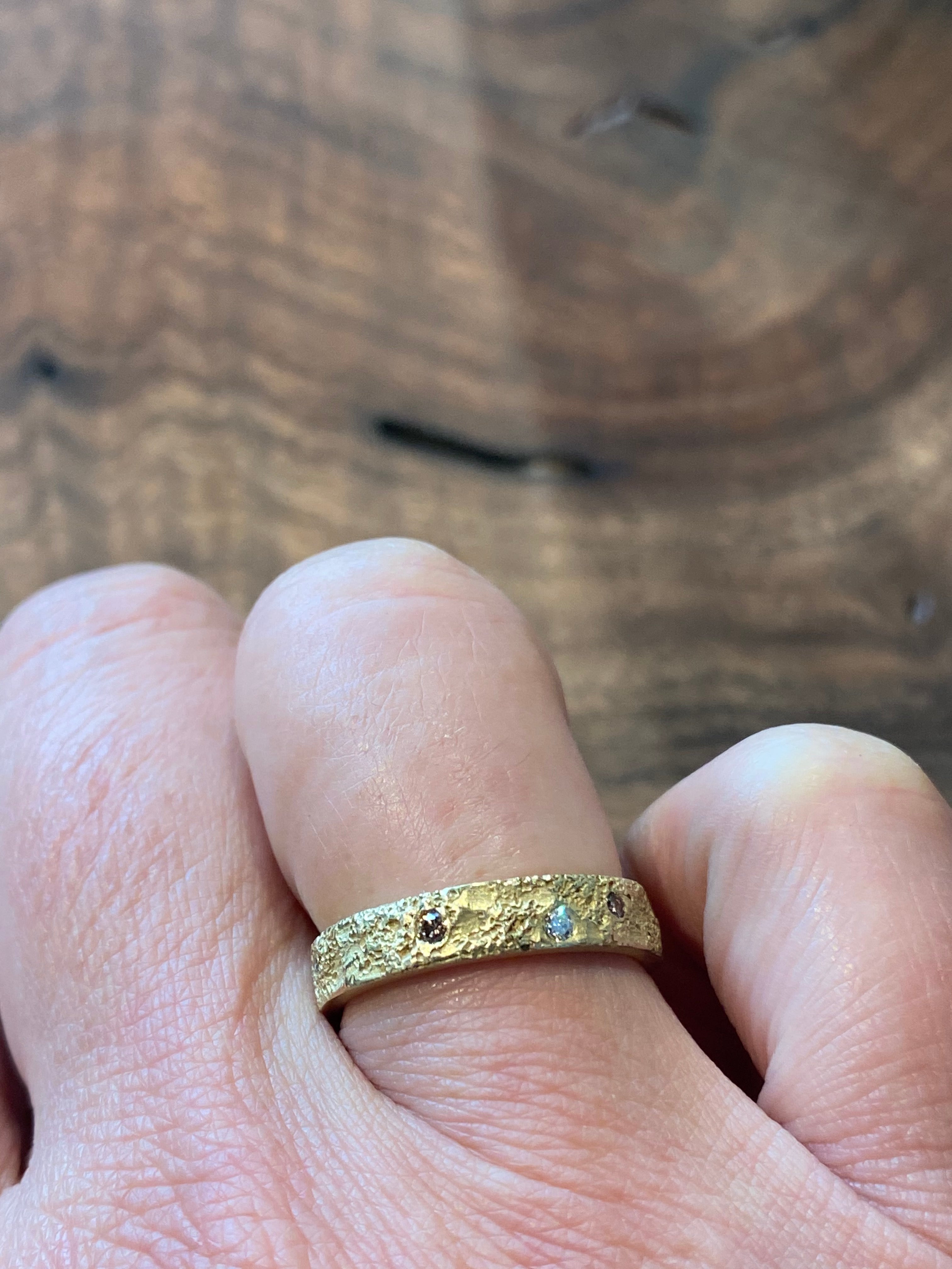 4mm Topography Ring with Mixed White and Cognac Diamonds in 18k Yellow Gold