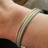 Delicate Tapered Bangle in 18k Yellow Gold with White Diamond