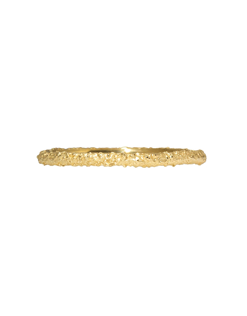 Skinny Round Sand Band in 18k Yellow Gold