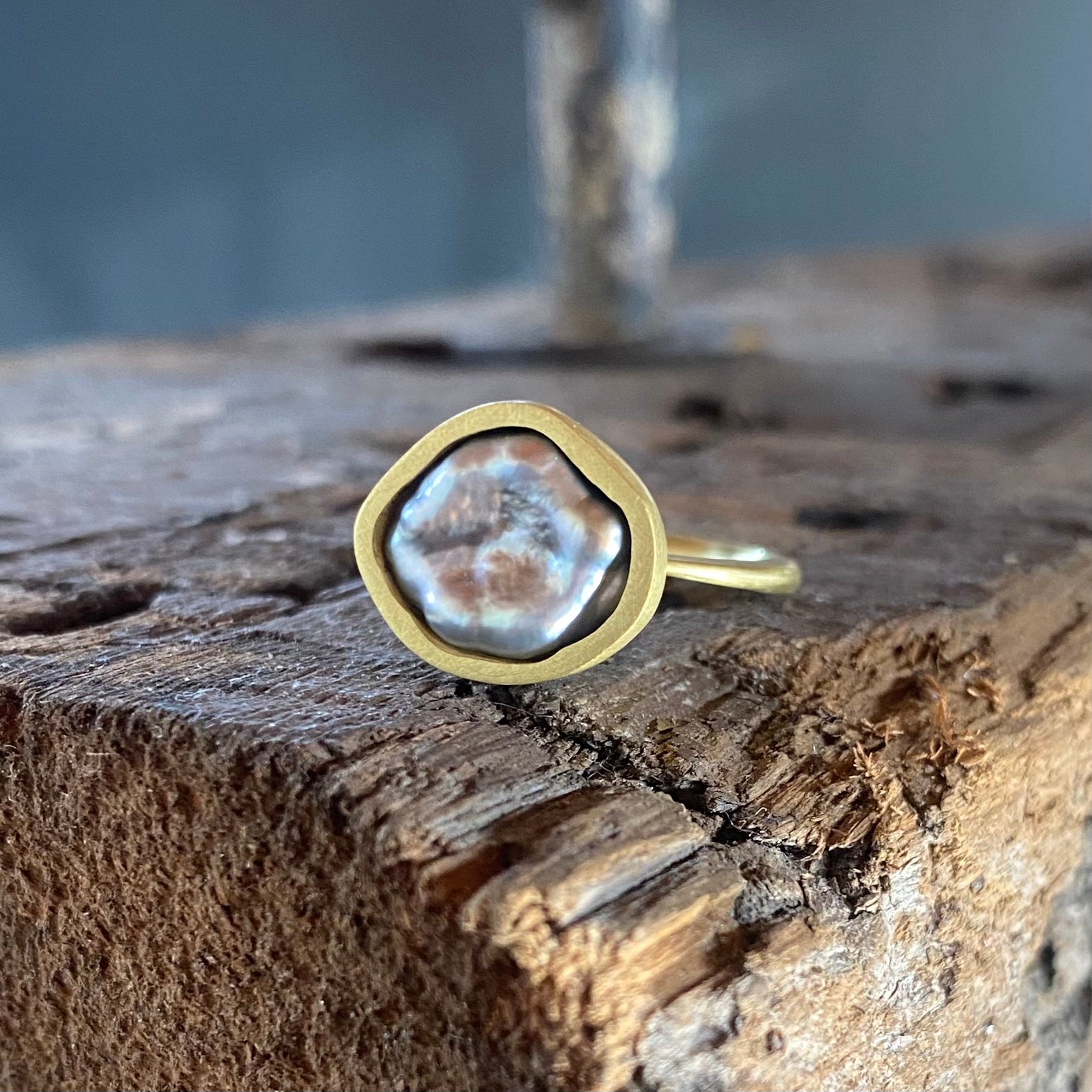 Keshi Pearl Ring in 18k Yellow Gold