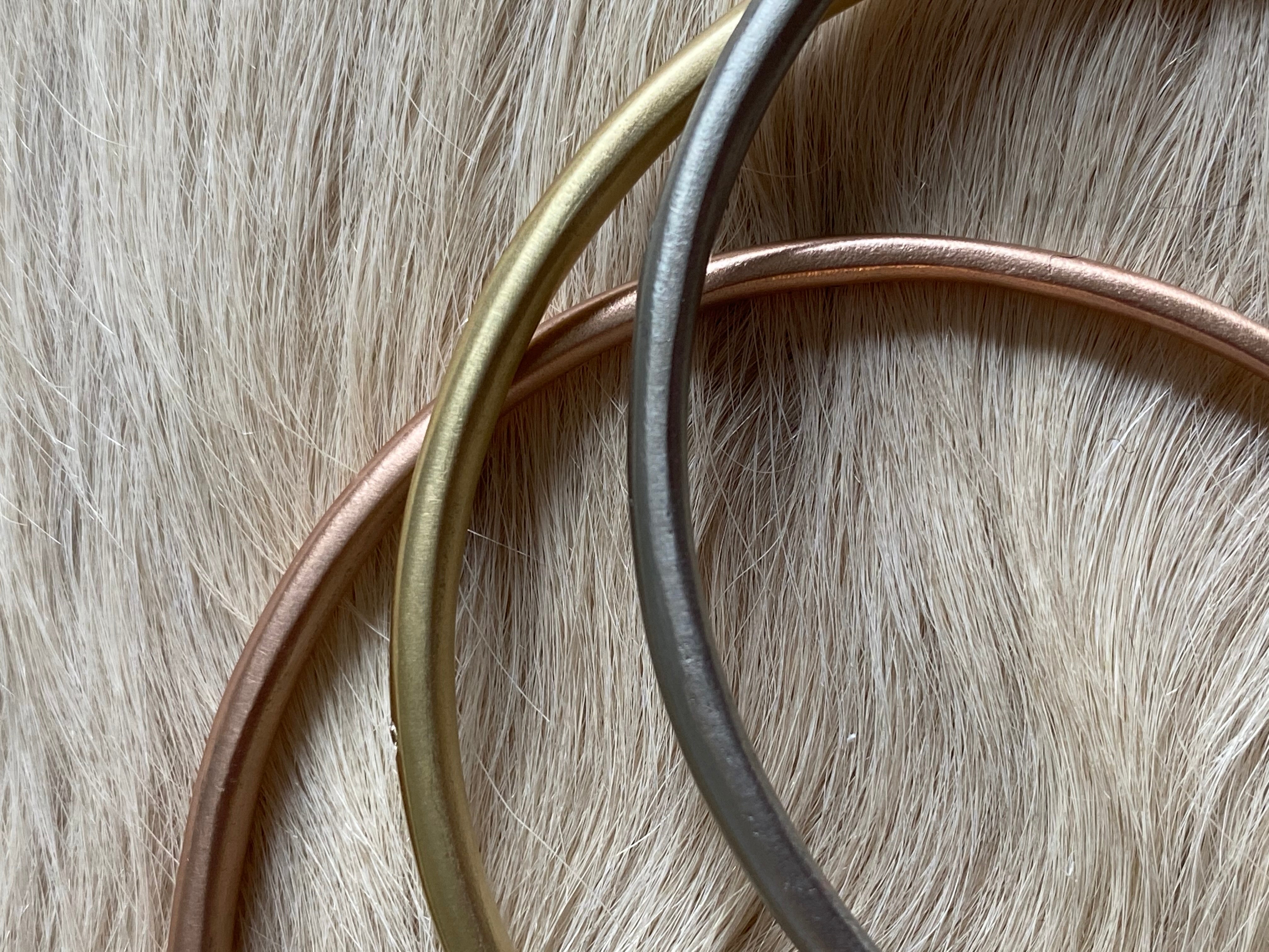 Delicate Tapered Bangle 14k White Gold with White Diamond