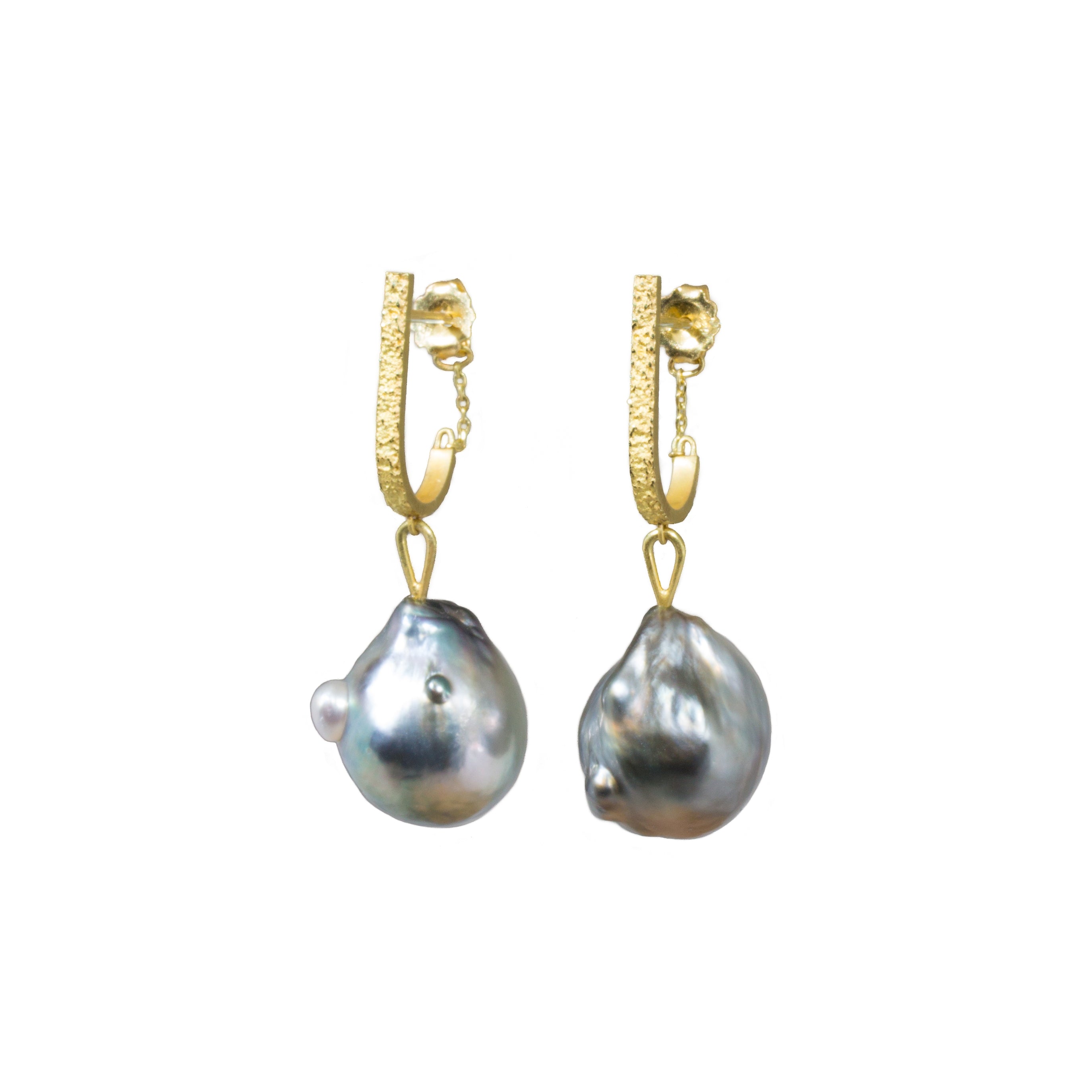 Tahitian Pearl Drop Earrings in 18k Yellow Gold