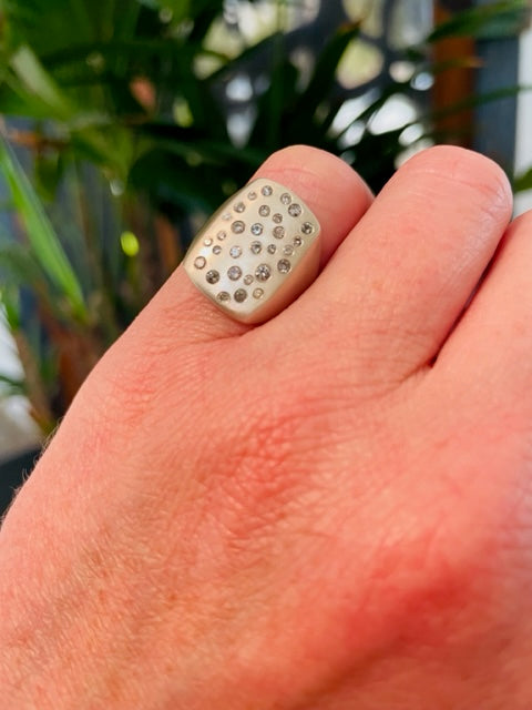 Box Ring in Silver with Grey Diamonds
