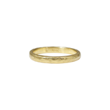 2.5 mm Lightweight Hammered Band in 18k Yellow Gold