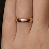 4mm Cloak Band with Clustered Diamonds in 18k Yellow Gold