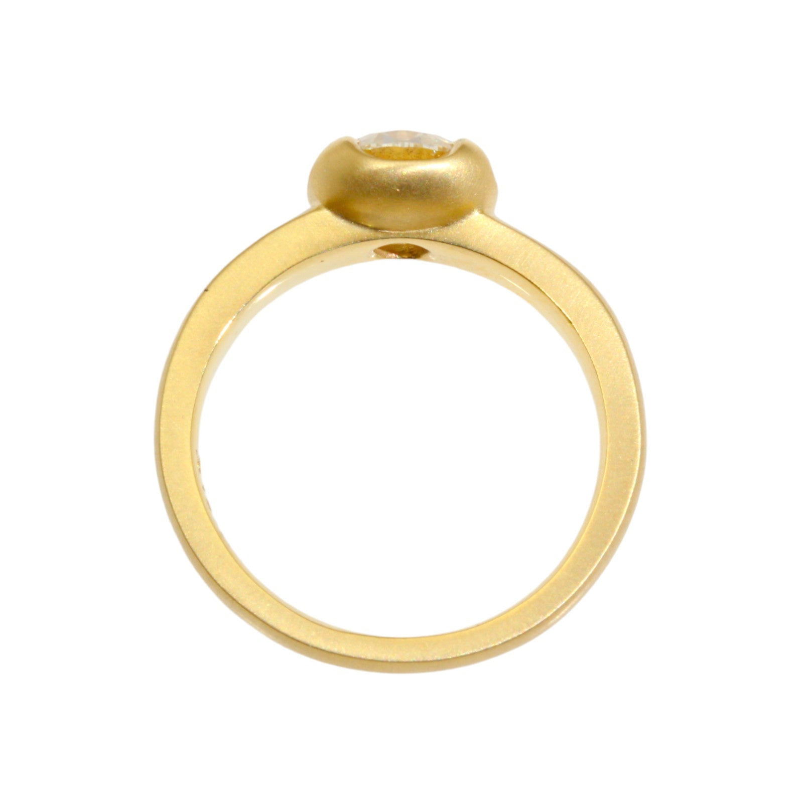 Scooped Prong Round Brilliant Diamond Ring in 18k Gold