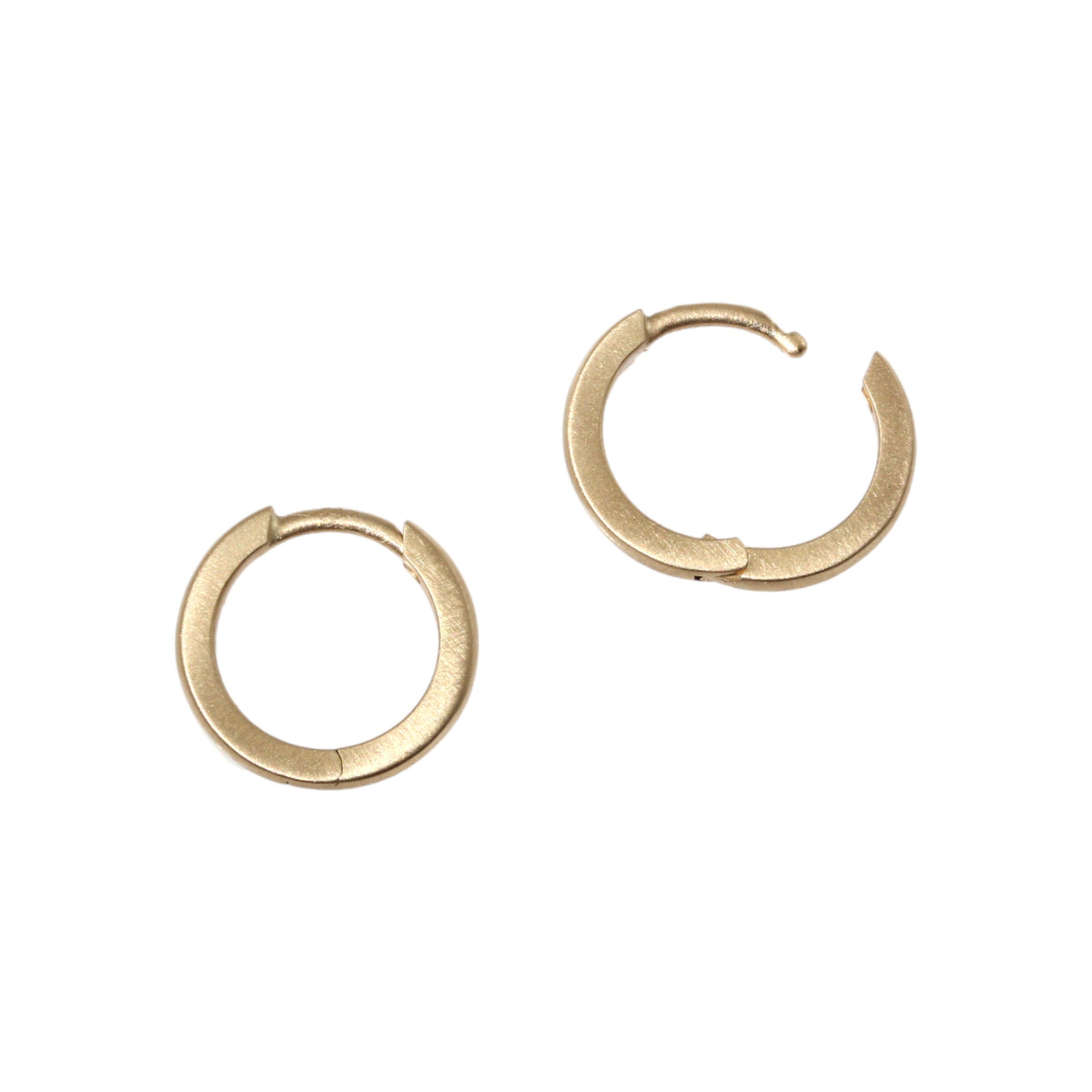 Hinged Hoop Earring in 14k Gold - 12.5mm