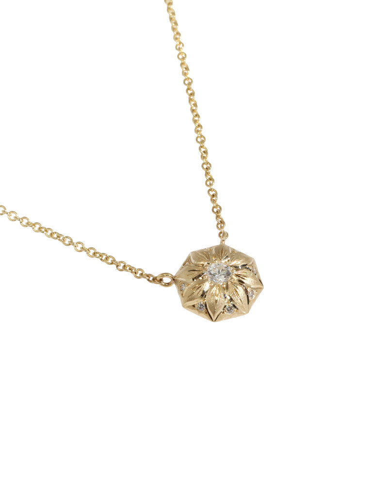 Clematis Necklace in 18k Yellow Gold